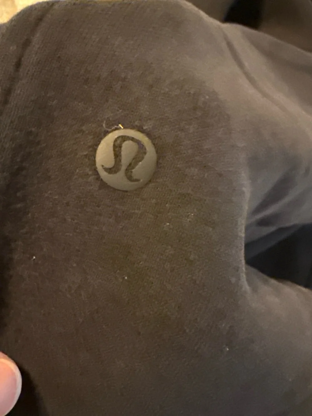 Black Luluemon scuba joggers
Slight discoloration - Picture 3 of 4